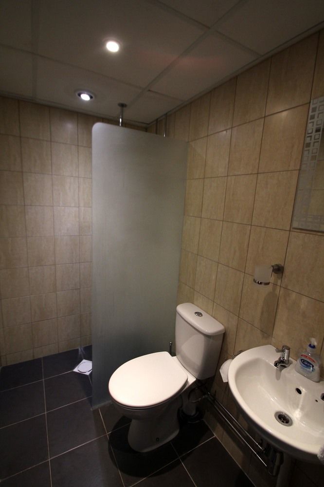 Twinwoods Guestrooms Milton Ernest Εξωτερικό φωτογραφία